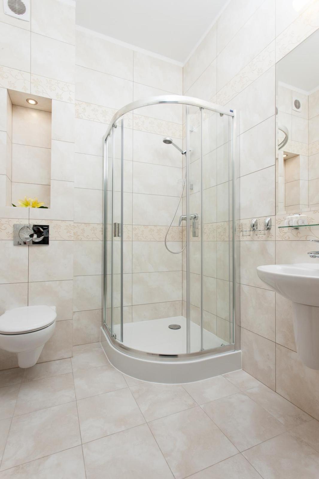 Hotel Robert's Port 4*