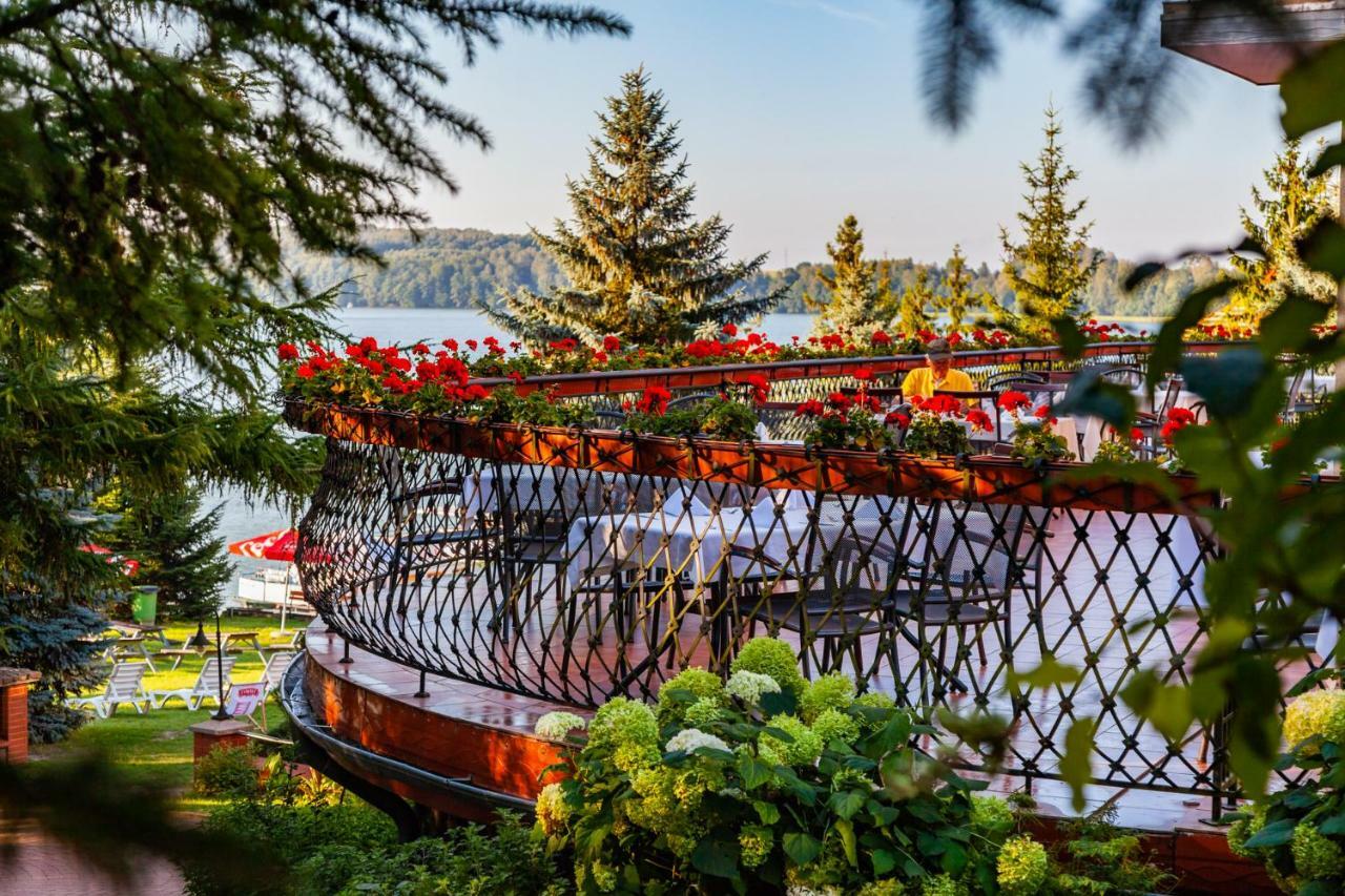 Robert's Port Готель